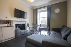 1f1, 18, Nicolson Street, Newington, Edinburgh EH8 9DH