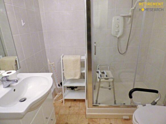 SHOWER ROOM