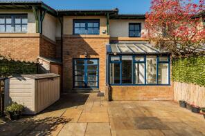 8, West Werberside, Craigleith, Edinburgh EH4 1SZ