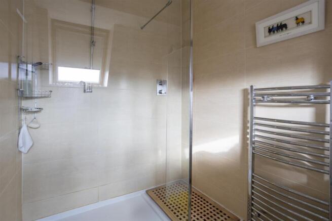3 bed Town House for sale Image 12