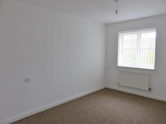 3 bed Terraced to rent Image 8