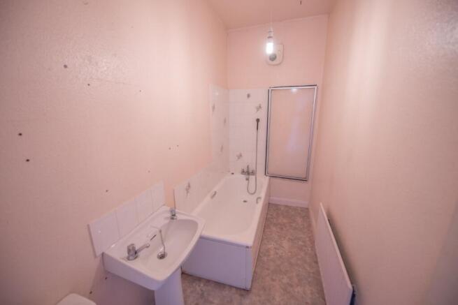 3 bed Terraced for sale Image 10