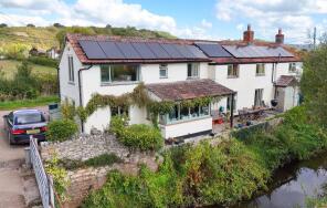 Willow Cottage, Ashmoor Drove, Bleadney, Wells BA5 1NS