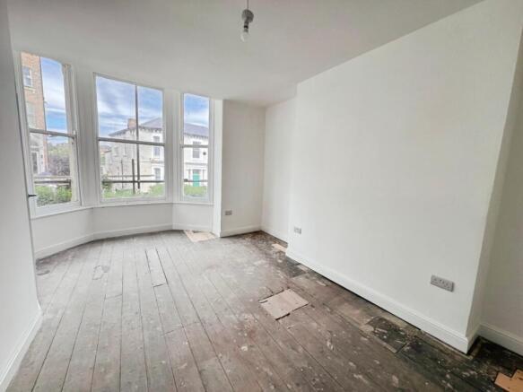 1 bed Flat to rent Image 4