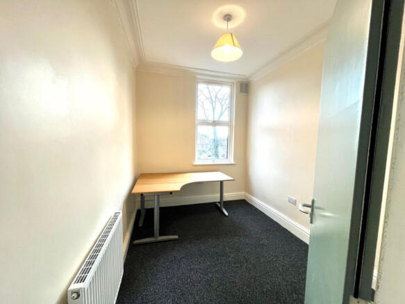 1 bed House Share to rent Image 7