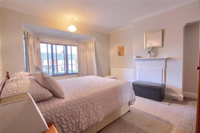 3 bed Terraced for sale Image 11