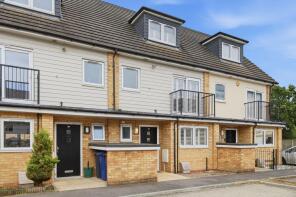40, Sartoria Close, Grays RM20 3BA