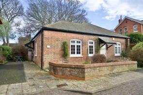 71, Wellington Court, Weymouth DT4 8UE