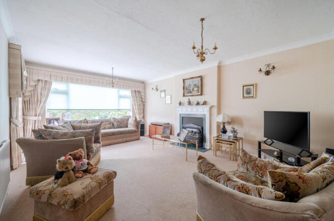 1446392-17-69e273...