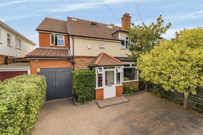 41 Wood Lane, Isleworth TW7 5EF-1.jpg