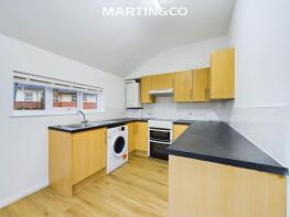 Hazeldene, Bracknell Road, Crowthorne RG45 6SX