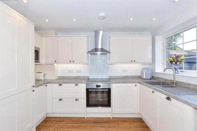 Kitchen/Dining Area