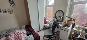 4 bed Apartment to rent Image 4