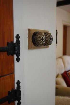 toggle switches.JPG