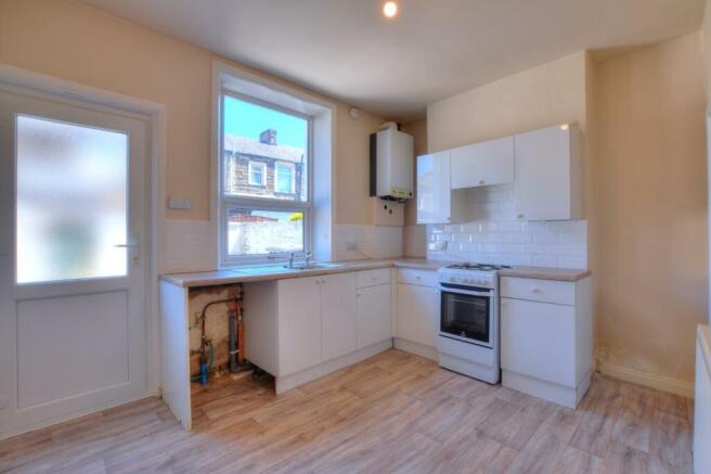 KITCHEN 1.jpg