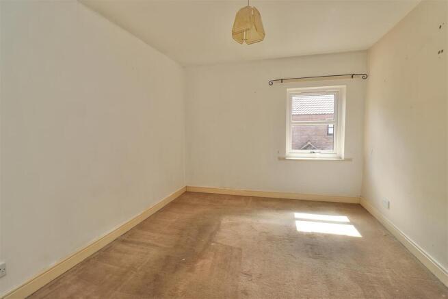 1 bed Semi-Detached for sale Image 5