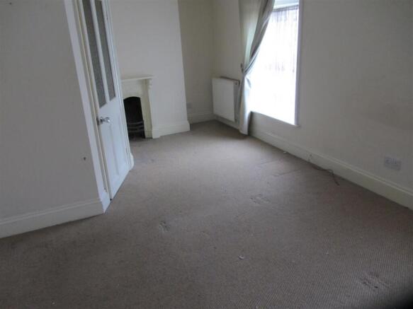 3 bed Terraced for sale Image 5