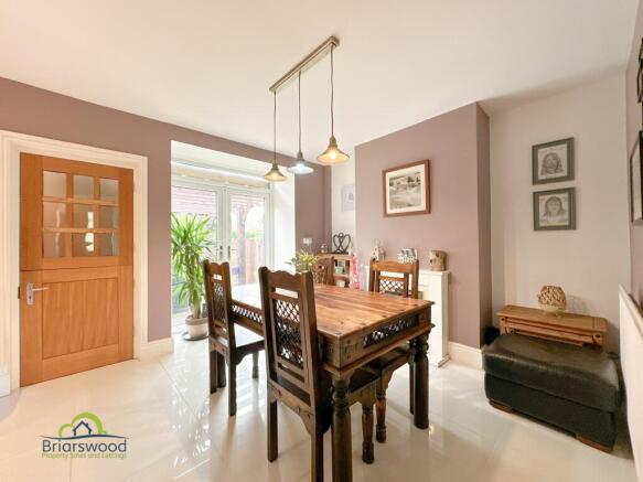 Kitchen/Dining Area