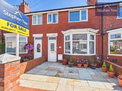 Lynton Avenue, Blackpool, FY4