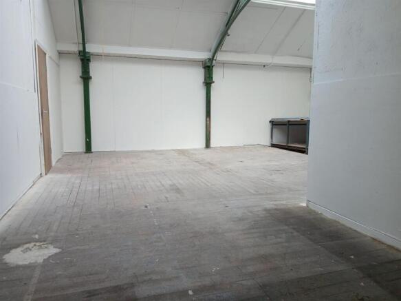 WhatsApp Image 2025-12-24 at 17.09.02 (3).jpeg