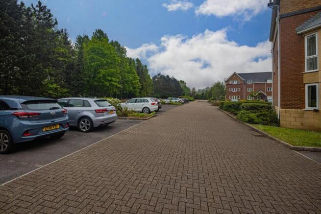 Parking.jpg