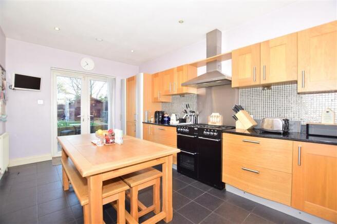 Kitchen/ Breakfast Room