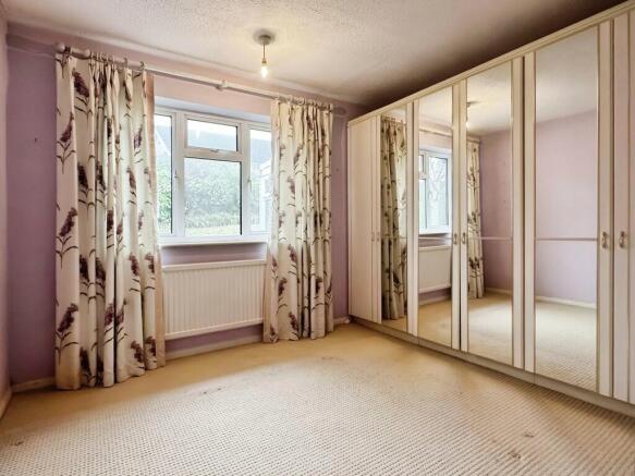 e561e803-Bedroom ...