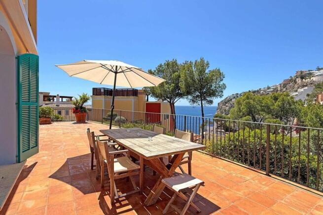 02-port andratx-Exklusives Apartment mit Lifestyle-Faktor ¿ Meerblick & Poolzugang in Cala Llamp-kaufen-terrasse