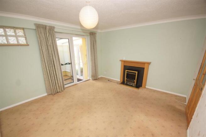 Living Room.JPG