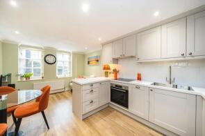 4, 94 Mayfield Mansions, West Hill, London SW15 2YB