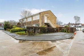 8, Old Orchard, Byfleet, West Byfleet KT14 7RW