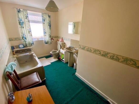Bathroom / WC