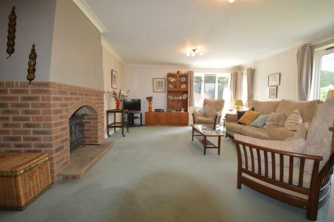 Living Room.JPG