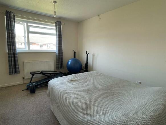 Bedroom,,.jpg