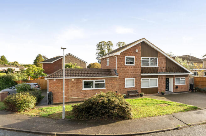 4-bed detached on Starmead Drive, Wokingham, Berkshire, RG40, £875,000