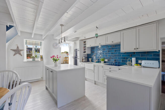 A13 - Auton Cottage, Aveton Gifford, Rock Hill - 2
