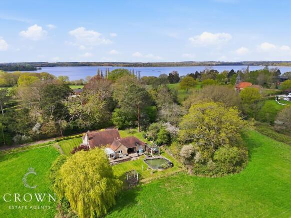 Perfect Setting in surrounding countryside