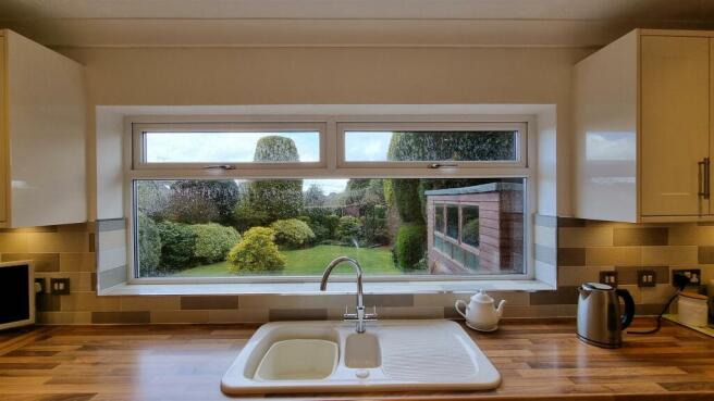 Corbett Road 6 kitchen 3.jpg