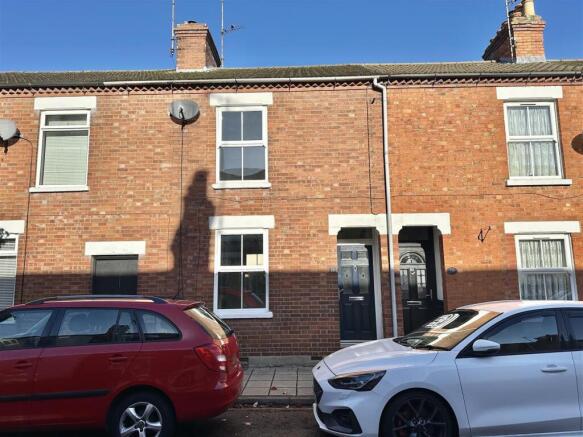 3-bed terraced on St. Giles Street, New Bradwell, Milton Keynes, £280,000