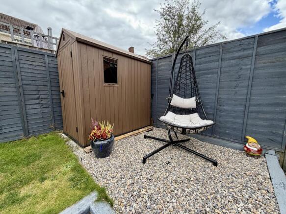 2 bed Semi-Detached for sale Image 11