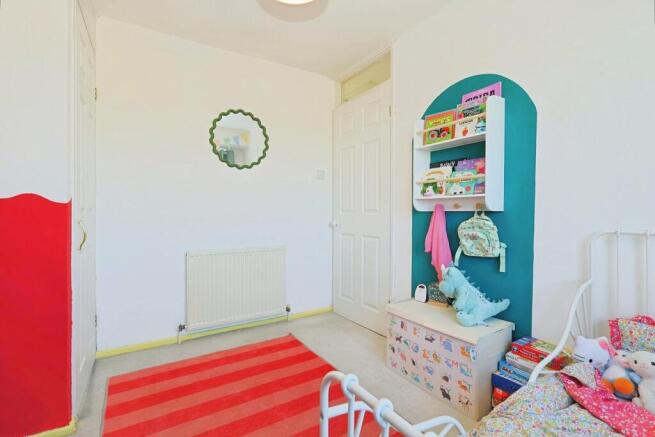 3 bed Terraced for sale Image 9