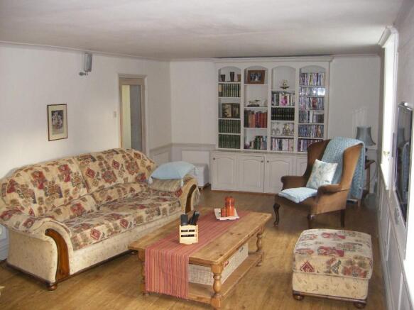 Photo 3