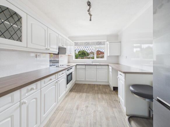2 bed Detached Bungalow for sale Image 4