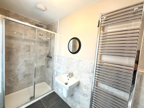 3 bed Semi-Detached for sale Image 11