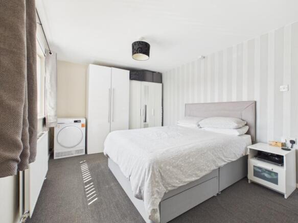 2 bed Semi-Detached for sale Image 12