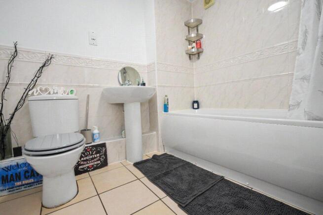 2 bed Apartment for sale Image 9