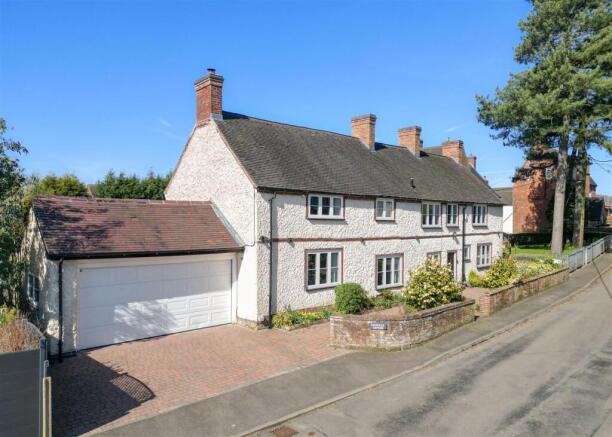 Main Street, Normanton Le Heath