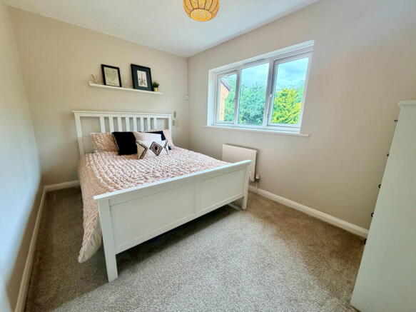 4 bed Detached for sale Image 12