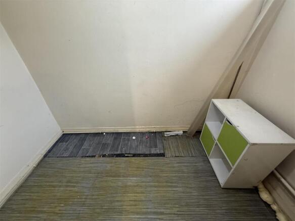 2 bed Apartment for sale Image 10