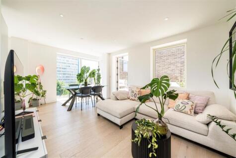 Wyndham Road, Camberwell